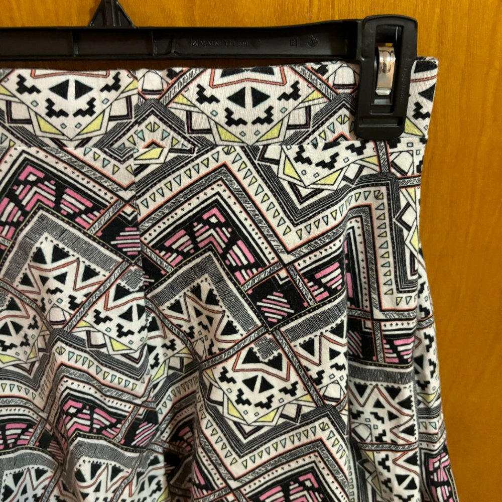 Pink Victoria Secret Geometric Print Circle Skirt Size Small - Picture 9 of 12